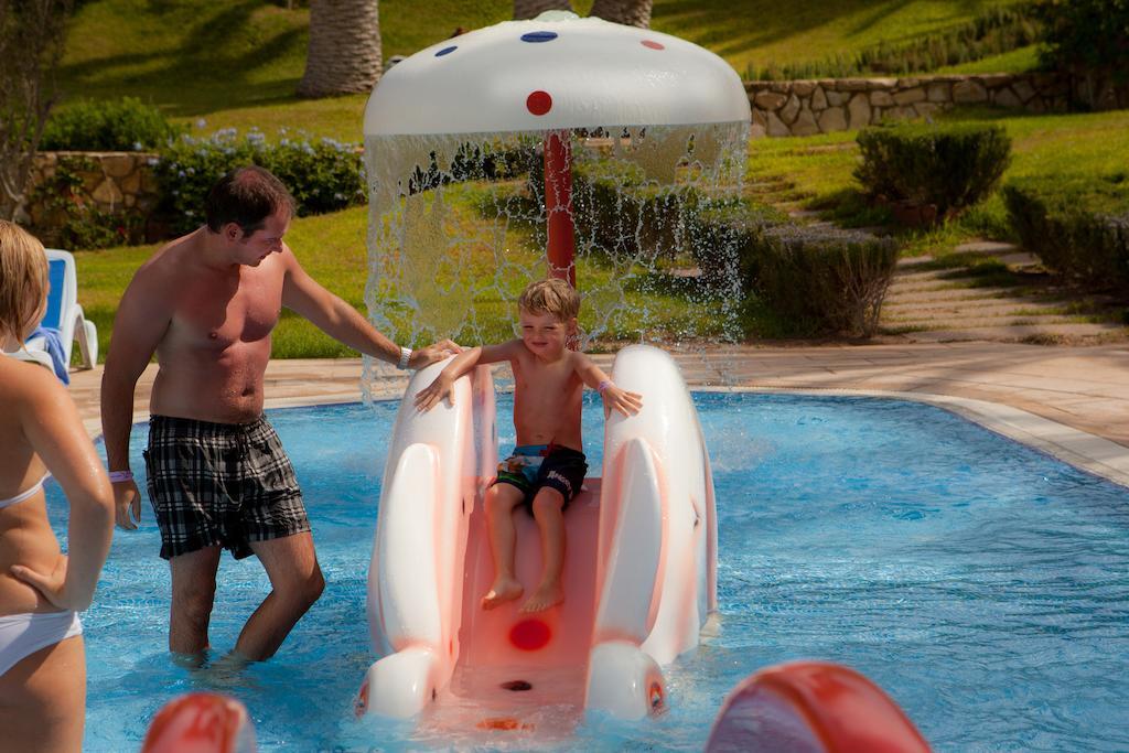 Kenzi Europa Hotel Agadir Eksteriør billede A child on a water slide