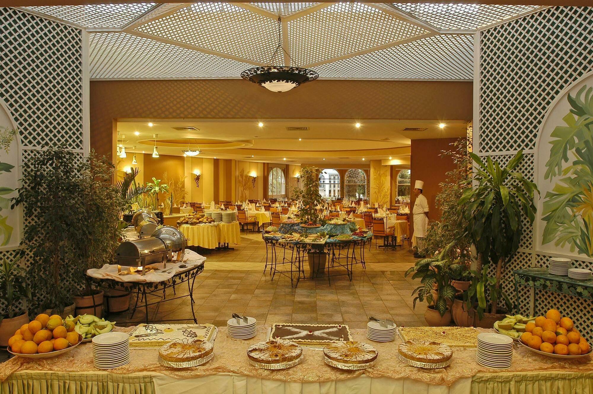 Kenzi Europa Hotel Agadir Eksteriør billede The restaurant at the hotel
